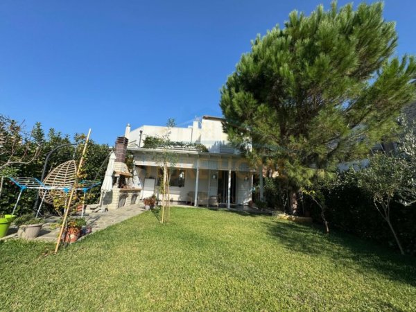 Gjiri Lalezit | Hamallaj, shitet apartament 2+1+Aneks+Ballkon Kati 0, 345 m² 380.000 € (Lura 3,Gjiri i Lalzit)