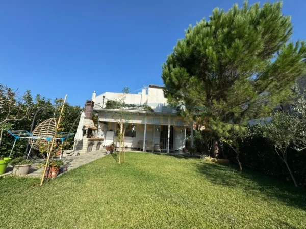 Gjiri Lalezit | Hamallaj, shitet apartament 2+1+Aneks+Ballkon Kati 0, 345 m² 380.000 € (Lura 3,Gjiri i Lalzit)