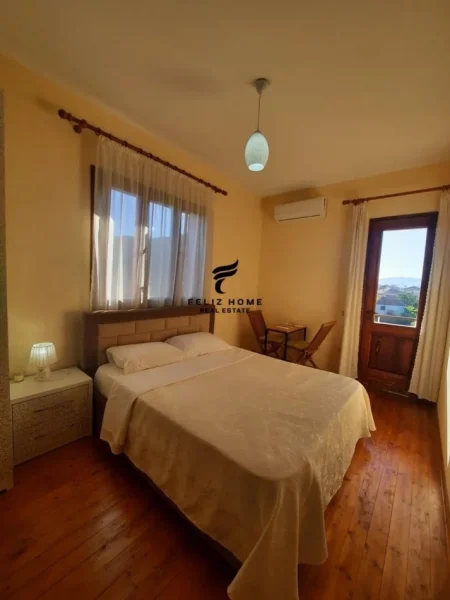 Tirane, jepet me qera Vile 4+1 Kati 2, 288 m² 1.400 € (NDROQ)