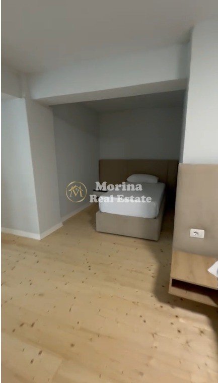 Tirane, jepet me qera apartament duplex 1+1 Kati 0, 80 m² 700 € (Rruga Durresit)