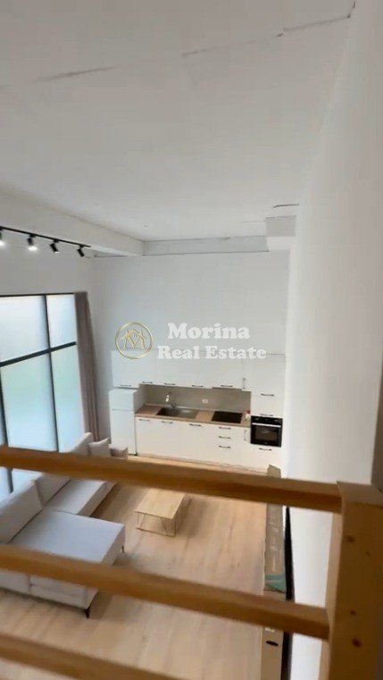 Tirane, jepet me qera apartament duplex 1+1 Kati 0, 80 m² 700 € (Rruga Durresit)