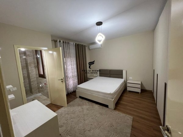Tirane, jepet me qera apartament 2+1 Kati 1, 94 m² 700 € (KOPSHTI BOTANIK)
