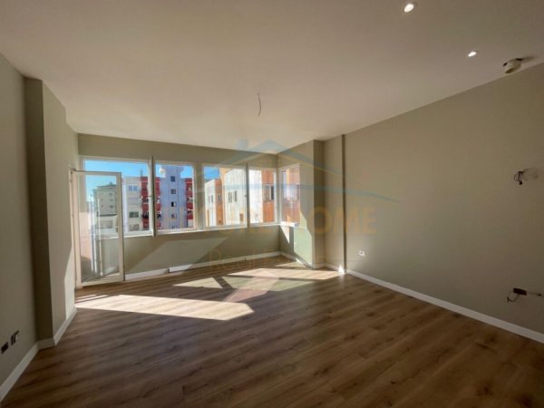 Durres, shitet apartament 1+1 Kati 9, 51 m² 75.000 € (Kazazi,Durres)