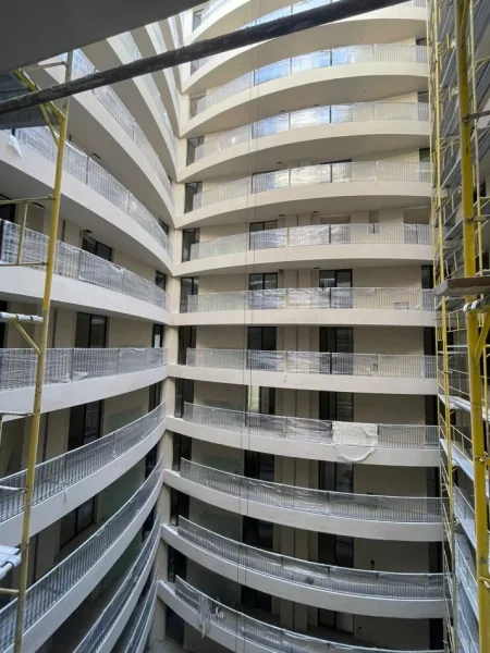 Tirane, shitet apartament 2+1+Ballkon Kati 8, 116 m² 267.000 € (Mine Peza)