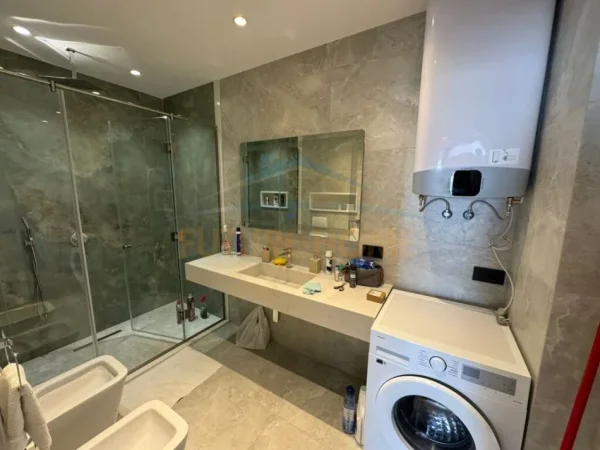 Qerret, shitet apartament+verande | Penthouse 1+1+Ballkon Kati 9, 122 m² 230.000 € (Qerret)