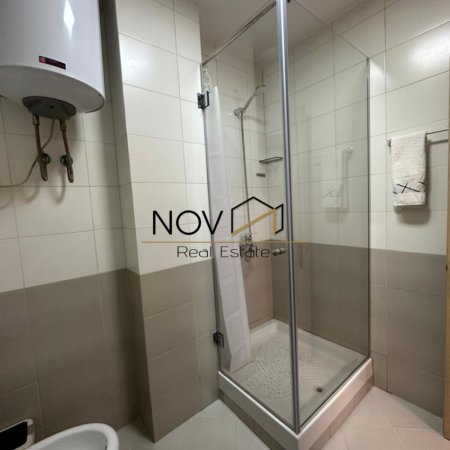 Tirane, jepet me qera 2+1+Ballkon , (Bulevardi i Ri)