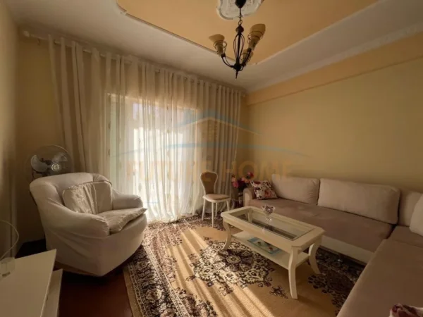 Tirane, jepet me qera apartament 2+1 Kati 1, 160 m² 550 € (UNAZA E RE ASTIR)