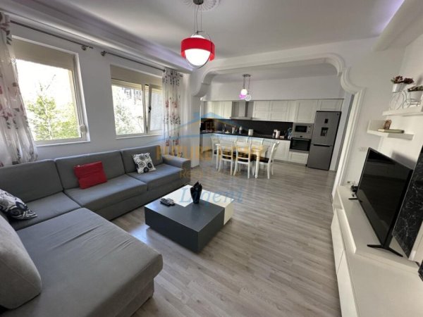 Tirane, shitet apartament 2+1 Kati 3, 100 m² 198.000 € (LIQENI I THATE TIRANE)