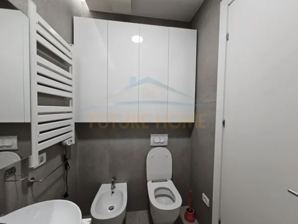 Tirane, jepet me qera apartament 2+1 Kati 3, 128 m² 1.200 € (DELIJORGJI TIRANE)
