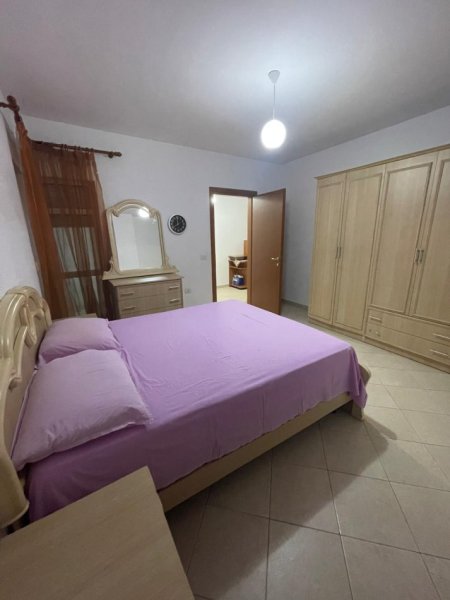 Tirane, jepet me qera apartament 2+1 , 110 m² 650 € (Zogu i Zi)