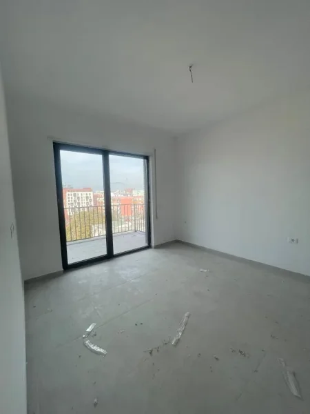 Tirane, jepet me qera zyre Kati 7, 140 m² 2.000 € (MYSLYM SHYRI)