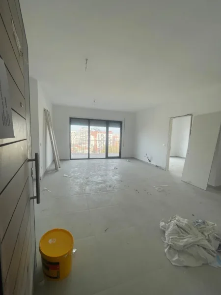 Tirane, jepet me qera zyre Kati 7, 140 m² 2.000 € (MYSLYM SHYRI)