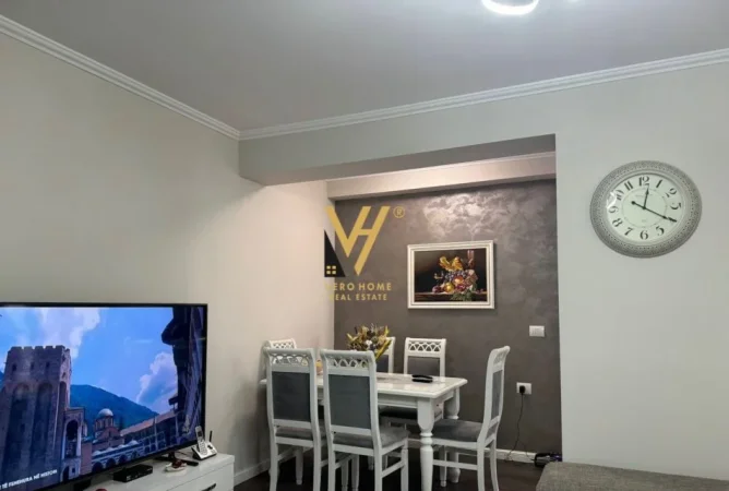 Tirane, shitet apartament 2+1+Ballkon Kati 4, 113 m² 270.000 € (SELVIA)