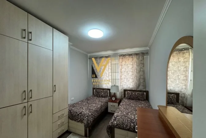 Tirane, shitet apartament 2+1+Ballkon Kati 4, 113 m² 270.000 € (SELVIA)