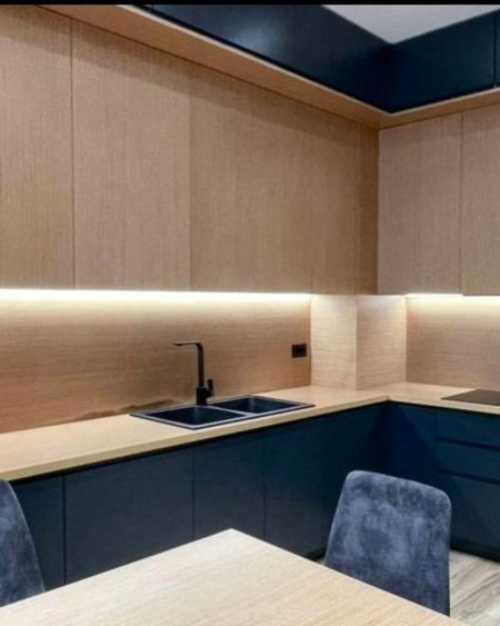Tirane, jepet me qera apartament 1+1+Ballkon Kati 4, 75 m² 950 € (Square 21 , Rr.Kavajes)