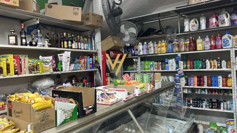 Tirane, jepet me qera dyqan Kati 0, 80 m² 800 € (VARRI I BAMIT)