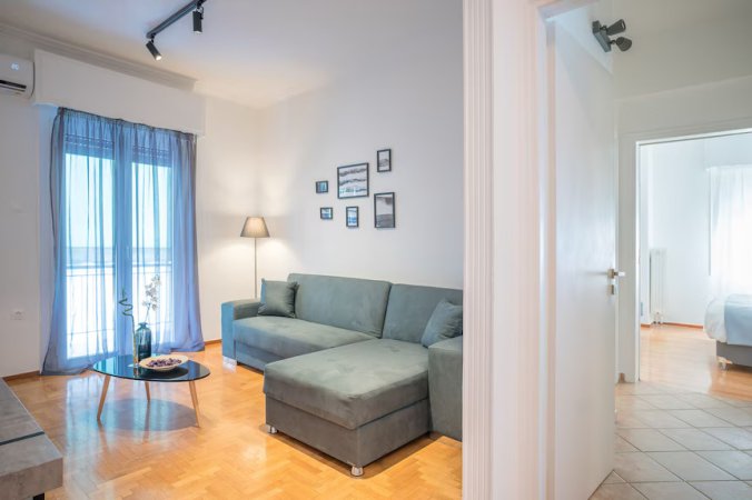 Tirane, jepet me qera apartament 1+1+Ballkon Kati 2, 85 m² 650 € (liqeni i thate)