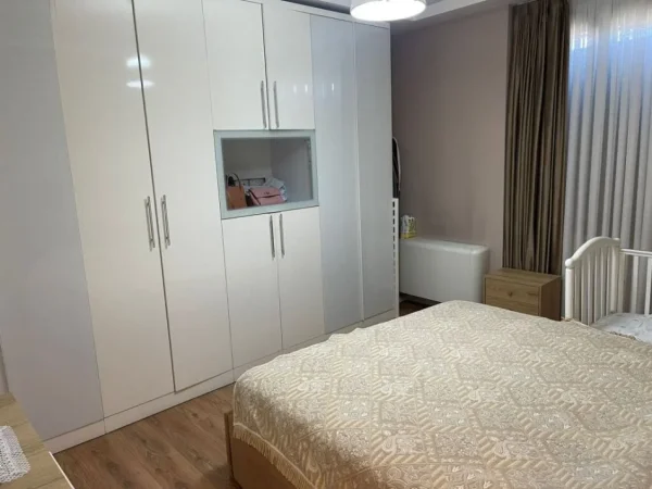 Tirane, shes apartament 2+1+Aneks+Ballkon Kati 2, 126 m² 440.000 € (Park Gate)