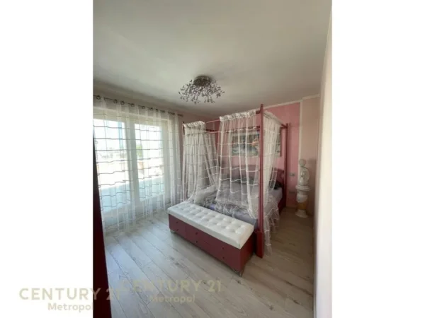 Tirane, shes apartament+verande | Penthouse 3+1+Aneks+Ballkon Kati 7, 150 m² 270.000 € (TOWER BRIDGE, RR. E DIBRËS)