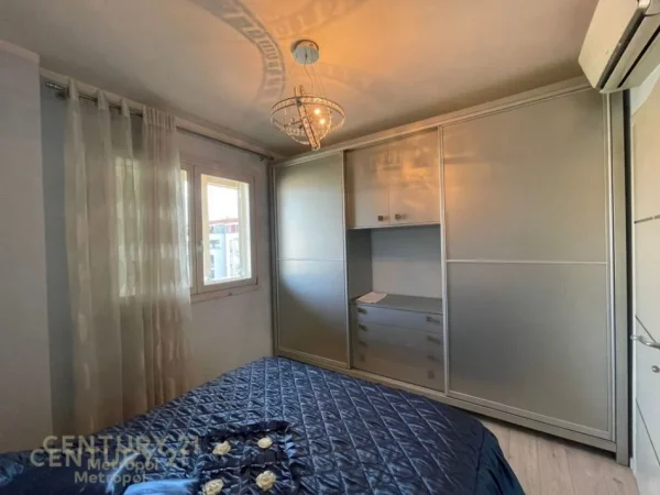 Tirane, shes apartament+verande | Penthouse 3+1+Aneks+Ballkon Kati 7, 150 m² 270.000 € (TOWER BRIDGE, RR. E DIBRËS)