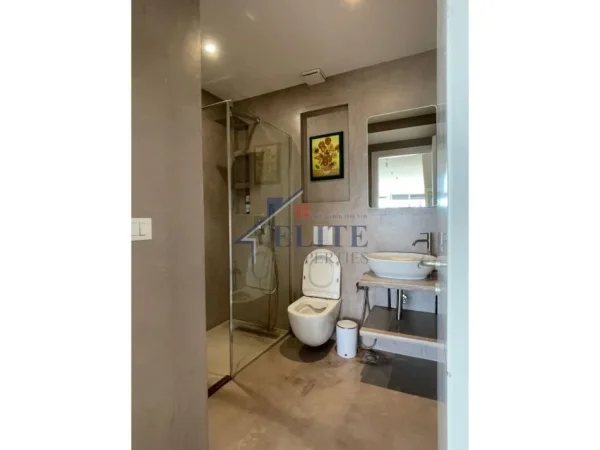 Tirane, shitet apartament 2+1+Ballkon Kati 3, 130 m² 420.000 € (Long Hill Residence)