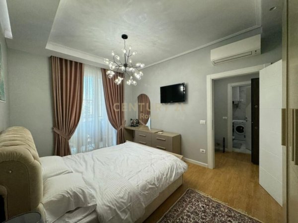 Tirane, jepet me qera apartament 1+1+Aneks+Ballkon Kati 4, 56 m² 700 € (21 Dhjetori)