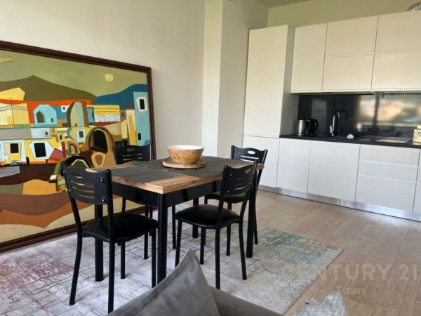 Tirane, jepet me qera apartament 2+1+Aneks+Ballkon Kati 4, 92 m² 1.200 € (Rruga e Kosovareve)