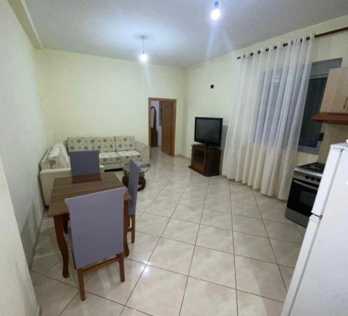 Tirane, jepet me qera apartament 1+1 Kati 3, 65 m² 350 € (Bulevardi i Ri)