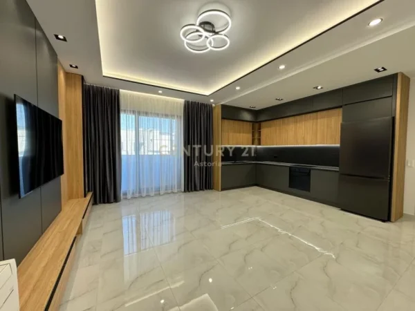 Tirane, jepet me qera apartament+verande | Penthouse 3+1+Aneks+Ballkon Kati 10, 232 m² 2.500 € (Astir)