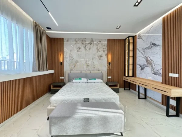 Tirane, jepet me qera apartament+verande | Penthouse 3+1+Aneks+Ballkon Kati 10, 232 m² 2.500 € (Astir)