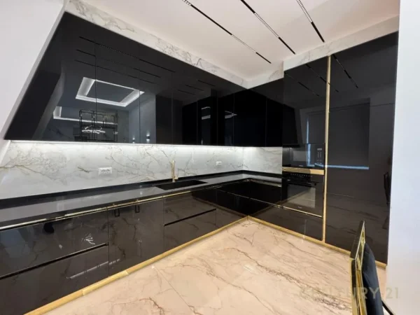 Tirane, jepet me qera apartament 2+1+Aneks+Ballkon Kati 3, 120 m² 1.800 € (Joy Residence)