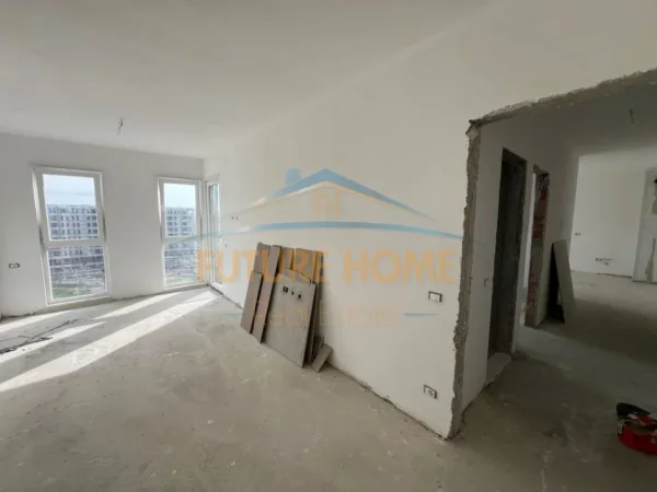 Tirane, shitet apartament 2+1+Ballkon Kati 8, 96 m² 110.000 € (Univers City)