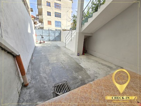 Tirane, jepet me qera apartament 1+1+Ballkon Kati 0, 55 m² 300 € (Kodra e Priftit)