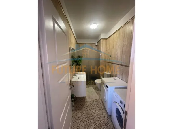 Tirane, shitet apartament 3+1+Ballkon Kati 3, 146 m² 310.000 € (Kopshti Botanik)