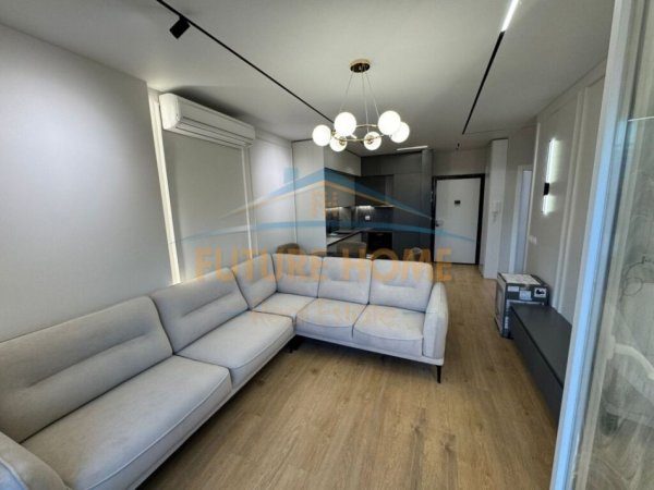 Tirane, shitet apartament 1+1+Ballkon Kati 4, 75 m² 160.000 € (Golden Pak)