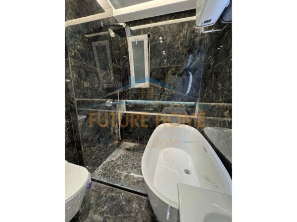 Tirane, shitet apartament 1+1+Ballkon Kati 4, 75 m² 160.000 € (Golden Pak)