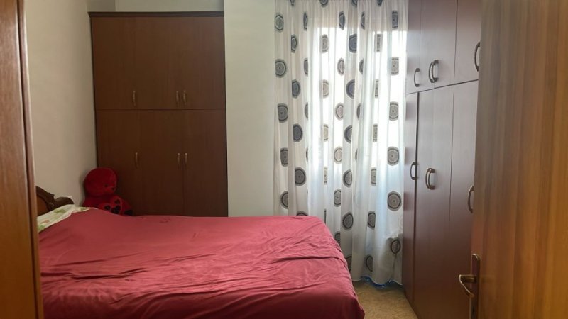 Tirane, jepet me qera apartament 2+1+Ballkon Kati 2, 90 m² 500 € (Migjeni)
