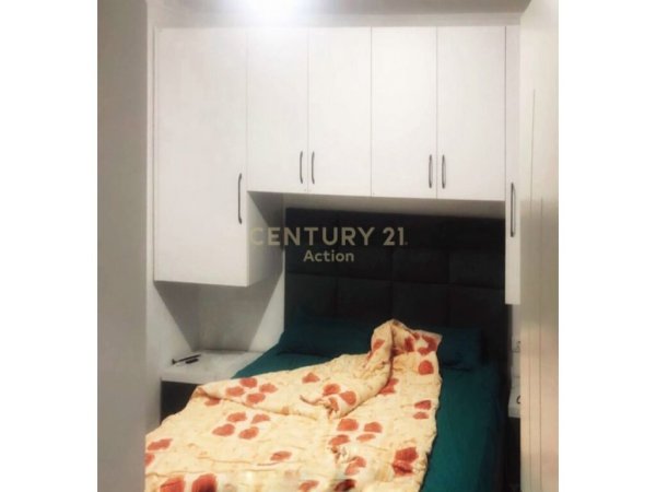 Tirane, shitet apartament 1+1 Kati 0, 83 m² 90.000 € (Rruga Fabrika e Qelqit)