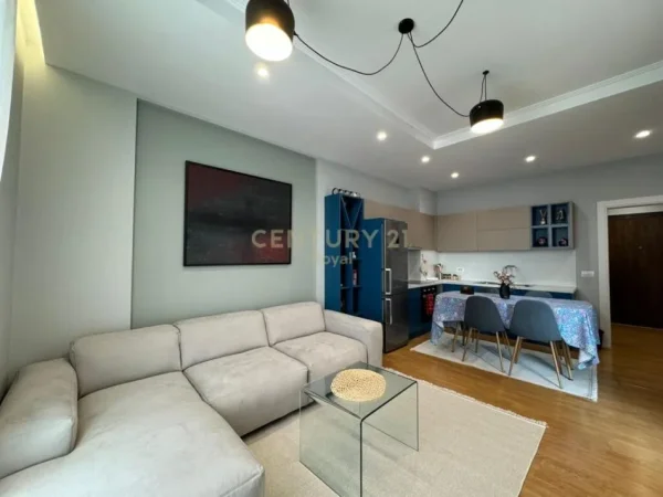 Tirane, jepet me qera apartament 1+1 Kati 4, 56 m² 700 € (Rruga Frederik Shiroka)