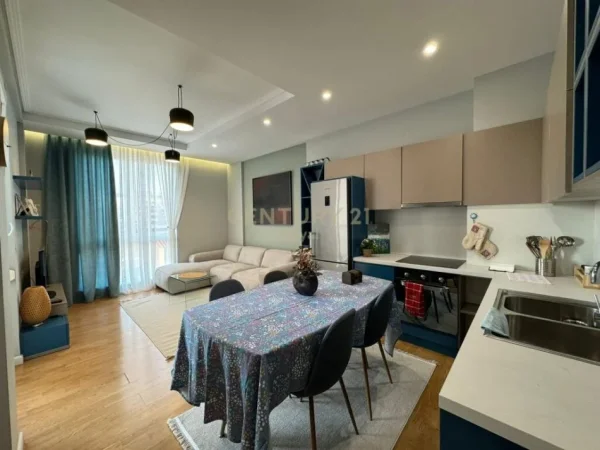 Tirane, jepet me qera apartament 1+1 Kati 4, 56 m² 700 € (Rruga Frederik Shiroka)