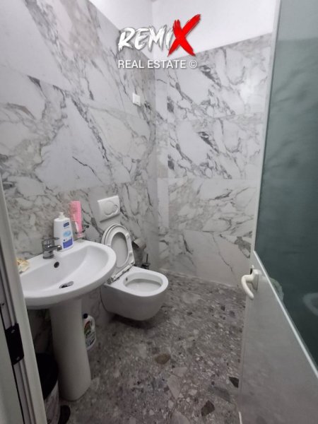 Shkembi Kavajes, shitet apartament 2+1+Aneks Kati 1, 70 m² 90.000 € 