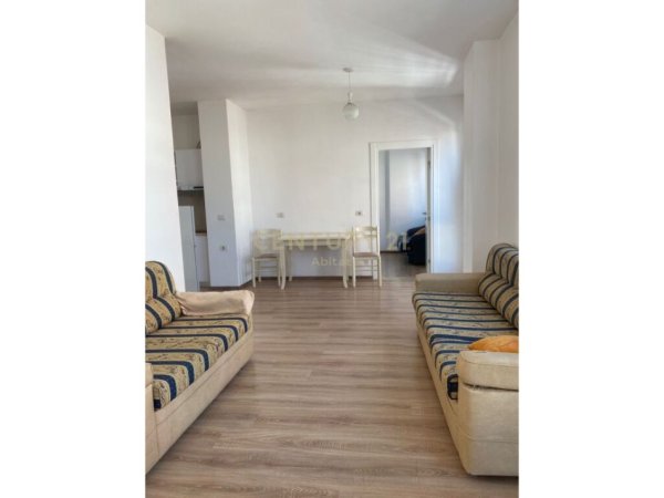 Tirane, shes 2+1 Kati 6, 92 m² 150.000 € 
