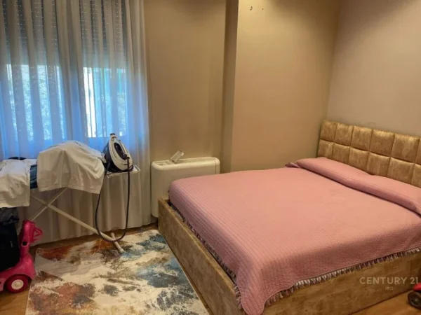 Tirane, shitet apartament 2+1 Kati 2, 126 m² 440.000 €