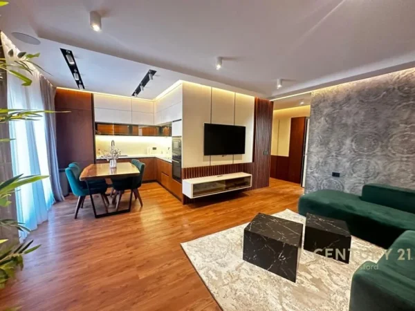 Tirane, shes apartament 3+1+2+VERANDE , 178 m² 360.000 € (Kopshti Botanik Zoologjik)