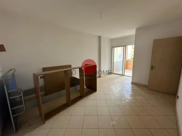 Tirane, shitet apartament 3+1 Kati 4, 133 m² 120.001 € (Pallatet e Verdha)