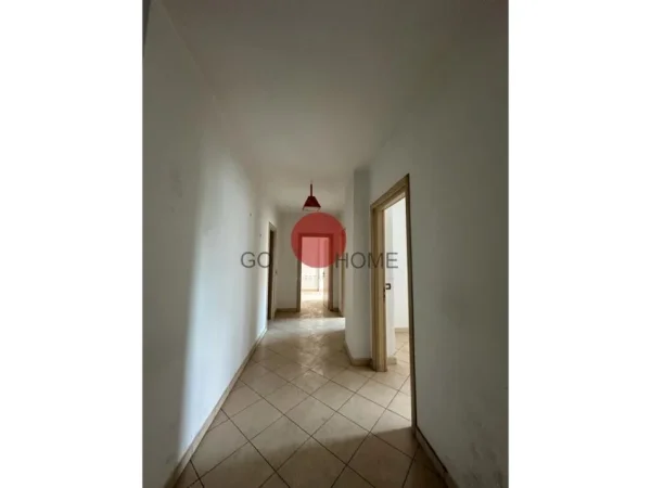 Tirane, shitet apartament 3+1 Kati 4, 133 m² 120.001 € (Pallatet e Verdha)