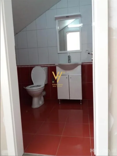 Tirane, shitet dyqan Kati 0, 100 m² 160.000 € (KODRA E DIELLIT)