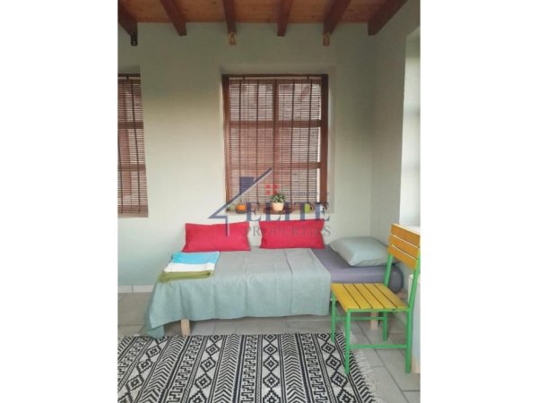 Tirane, shitet hotel , 1.240 m² (Peze)