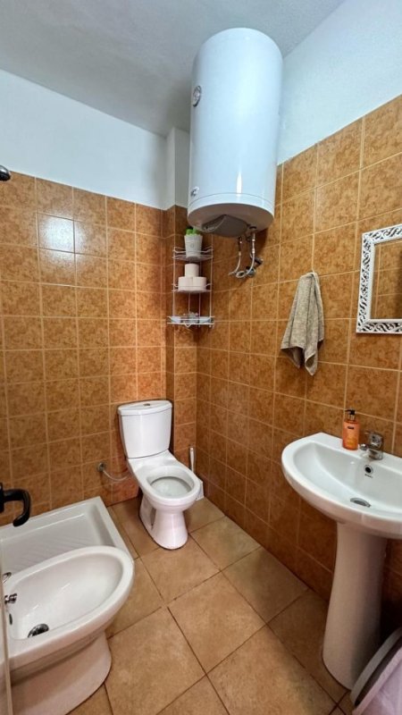 Durres, shitet apartament 1+1+Ballkon Kati 4, 60 m² 99.000 € (Porta e Detit)