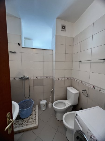 Durres, shitet apartament 2+1+Ballkon Kati 8, 106 m² 130.000 € 